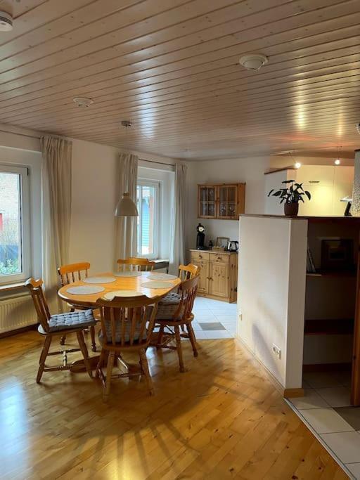 Ferienwohnung Tante Trude 바트크로이즈나흐 외부 사진